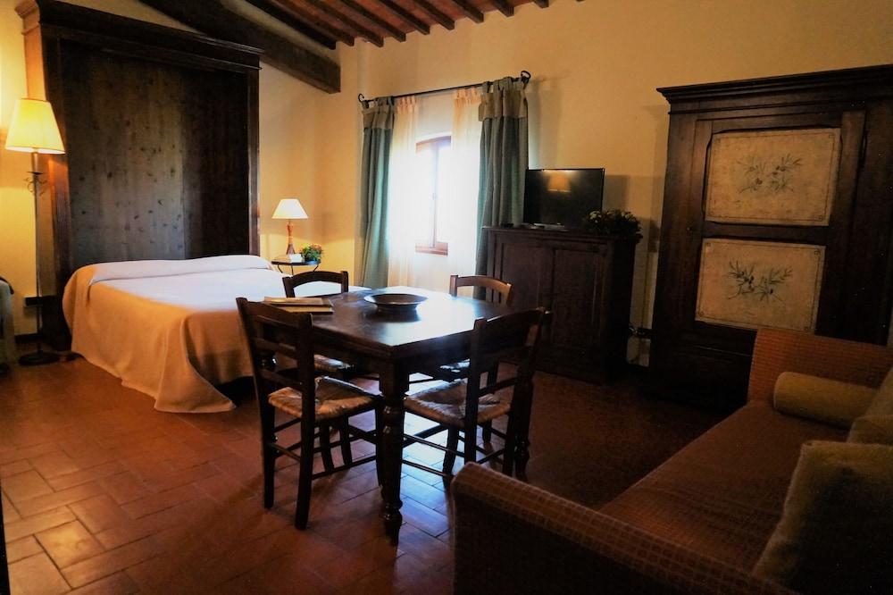 Agriturismo Antico Borgo Poggitazzi Терануова Брачолини Екстериор снимка