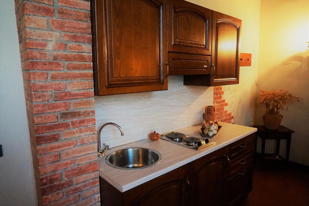Agriturismo Antico Borgo Poggitazzi Терануова Брачолини Екстериор снимка