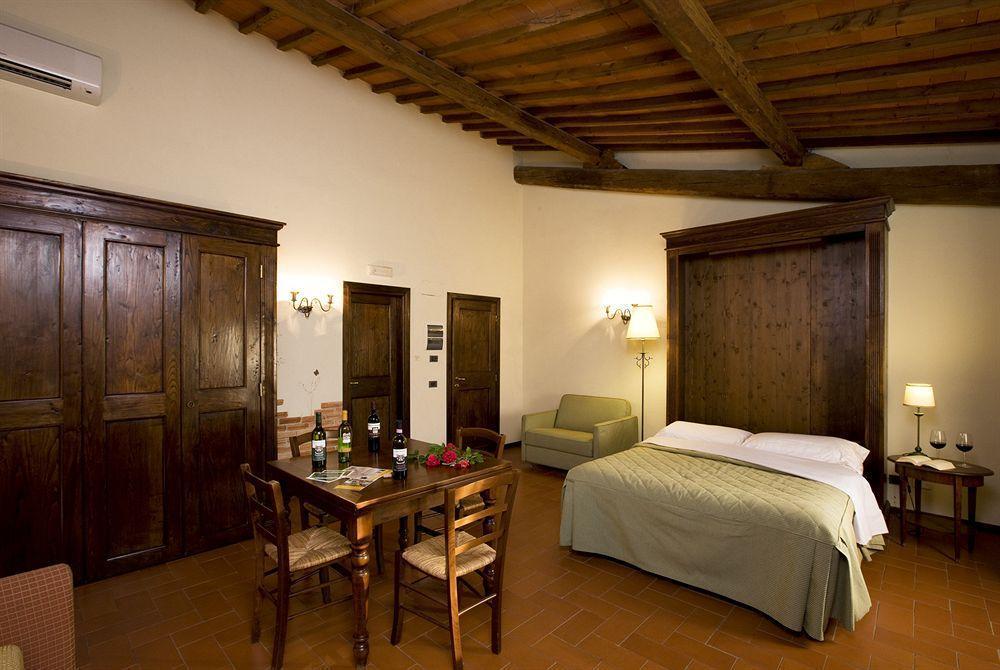 Agriturismo Antico Borgo Poggitazzi Терануова Брачолини Екстериор снимка