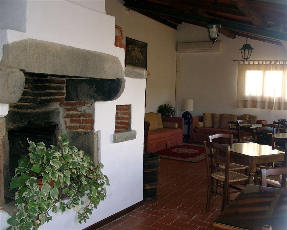 Agriturismo Antico Borgo Poggitazzi Терануова Брачолини Екстериор снимка