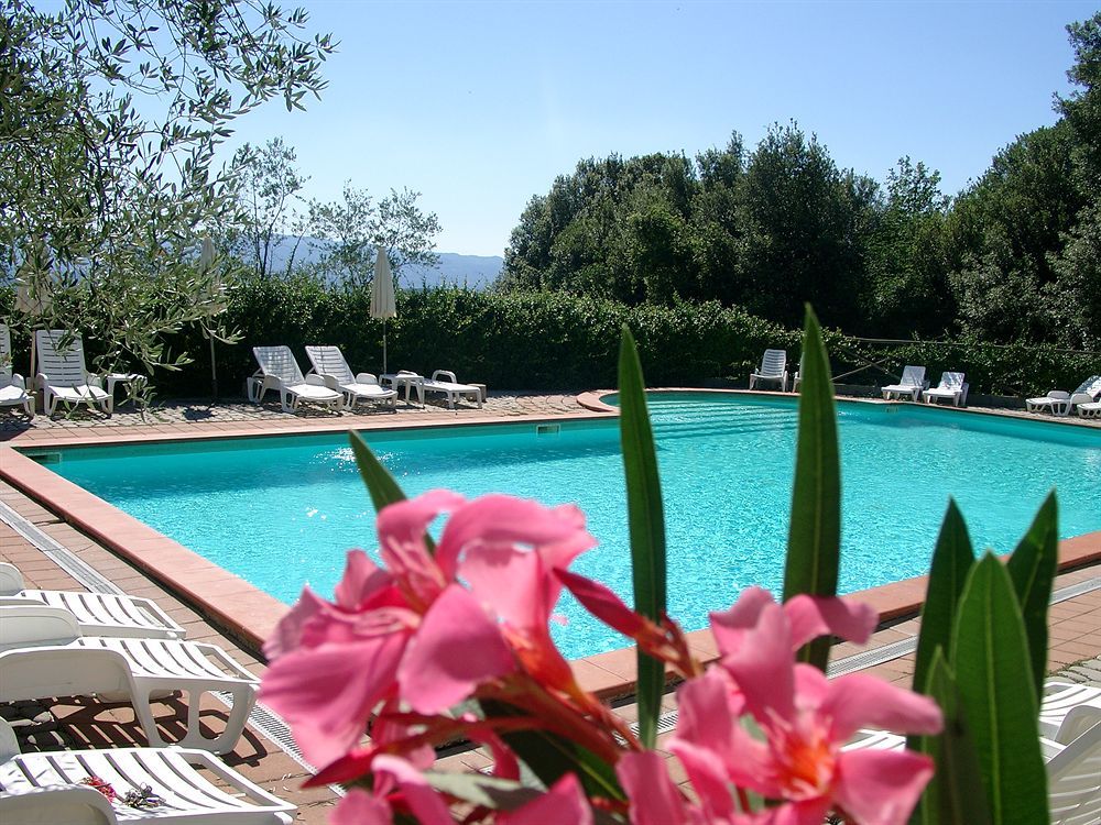 Agriturismo Antico Borgo Poggitazzi Терануова Брачолини Екстериор снимка